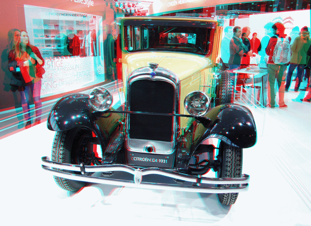 retromobile_paris_2014_old_car_3d